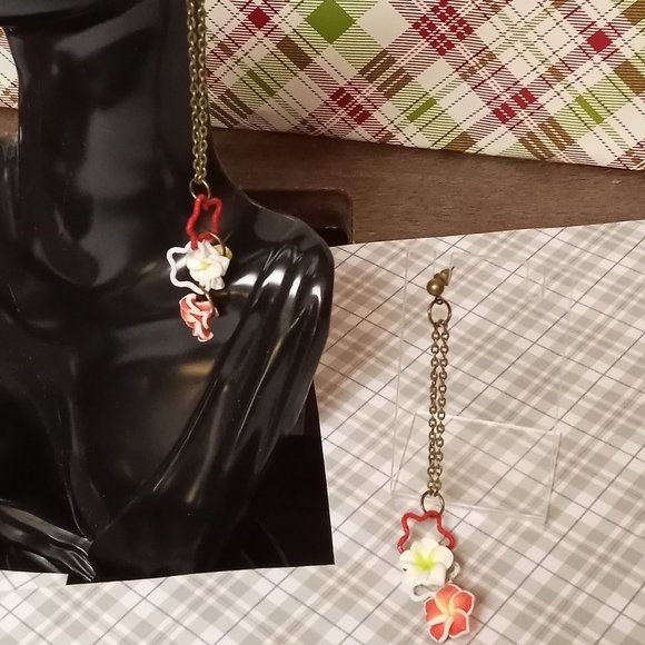 Home made/handmade Metal Dangle Stud Earrings with Acrylic Flowers #39 - Picture 10 of 15